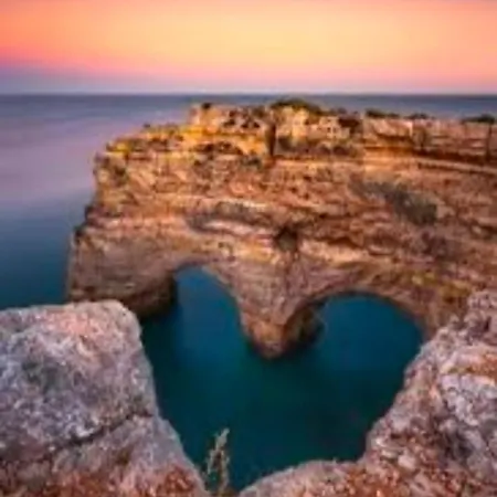 Locations Δωμάτια σε οικογενειακή κατοικία *